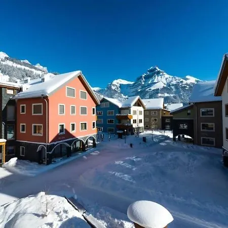 Sleeps 8 Wifi شقة
